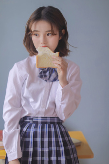 躲在乌云里爱你
